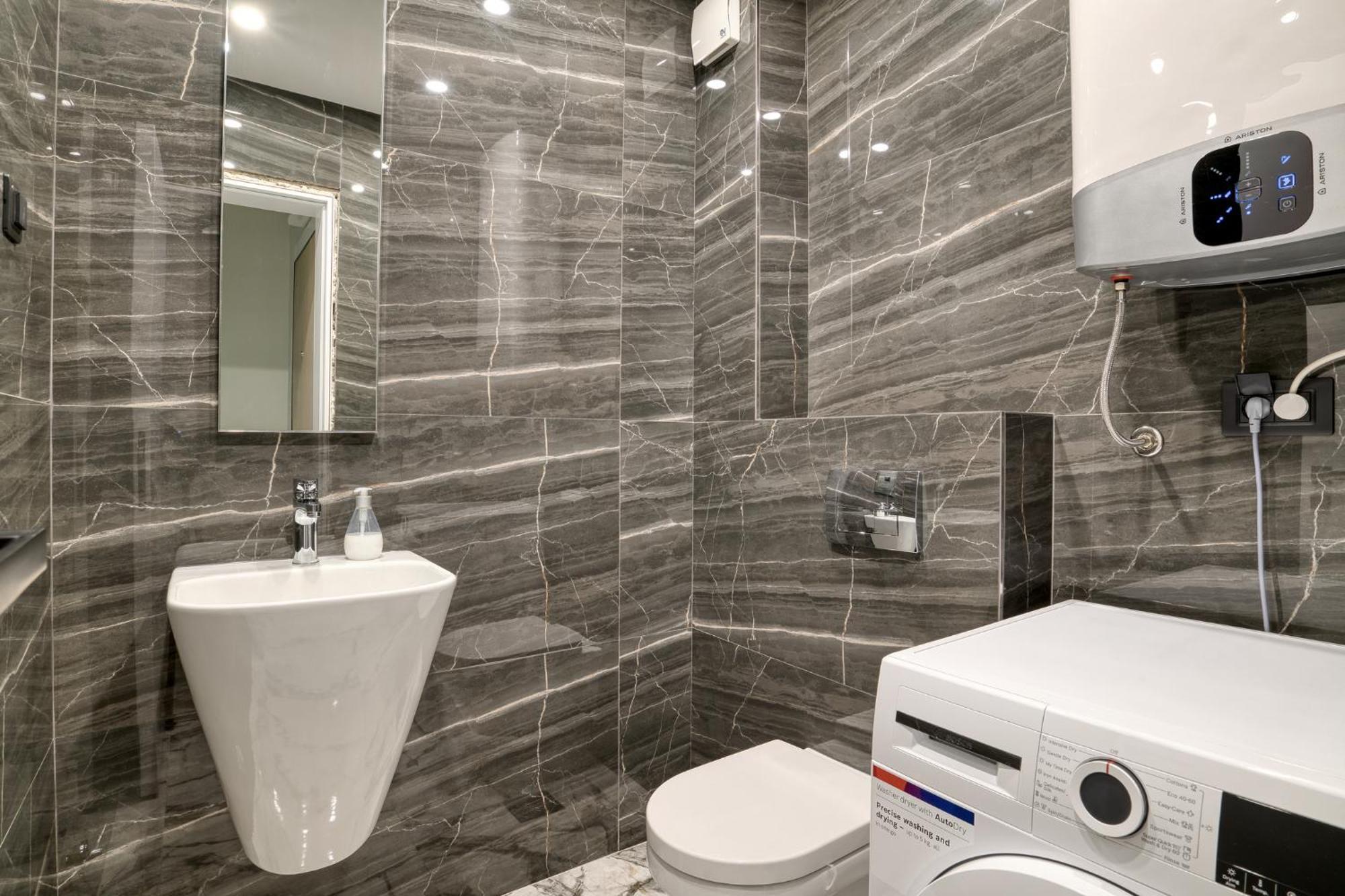 Ap Royal Oak - 2 Bedroom Apartment In Budva Exteriör bild