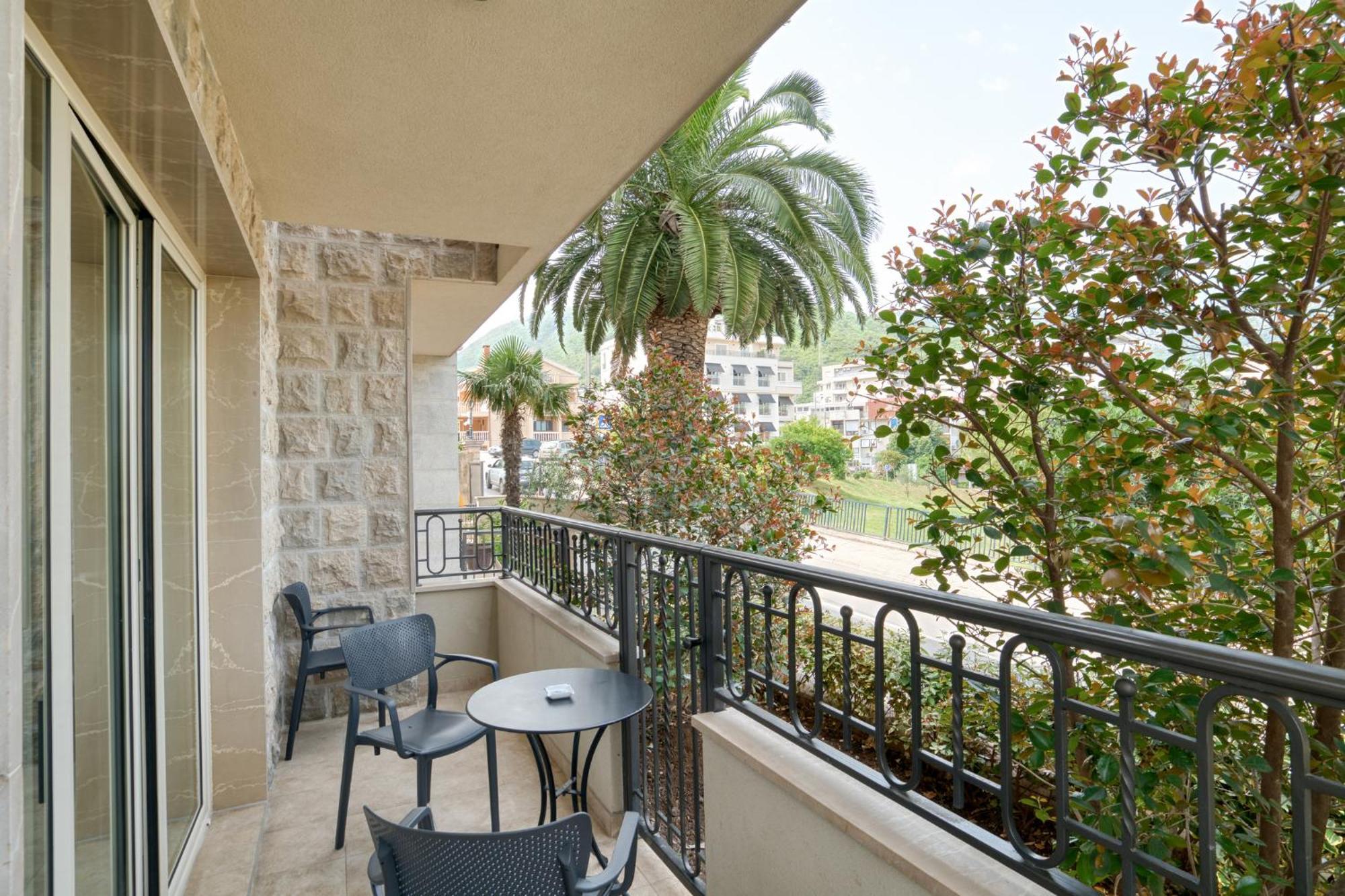 Ap Royal Oak - 2 Bedroom Apartment In Budva Exteriör bild