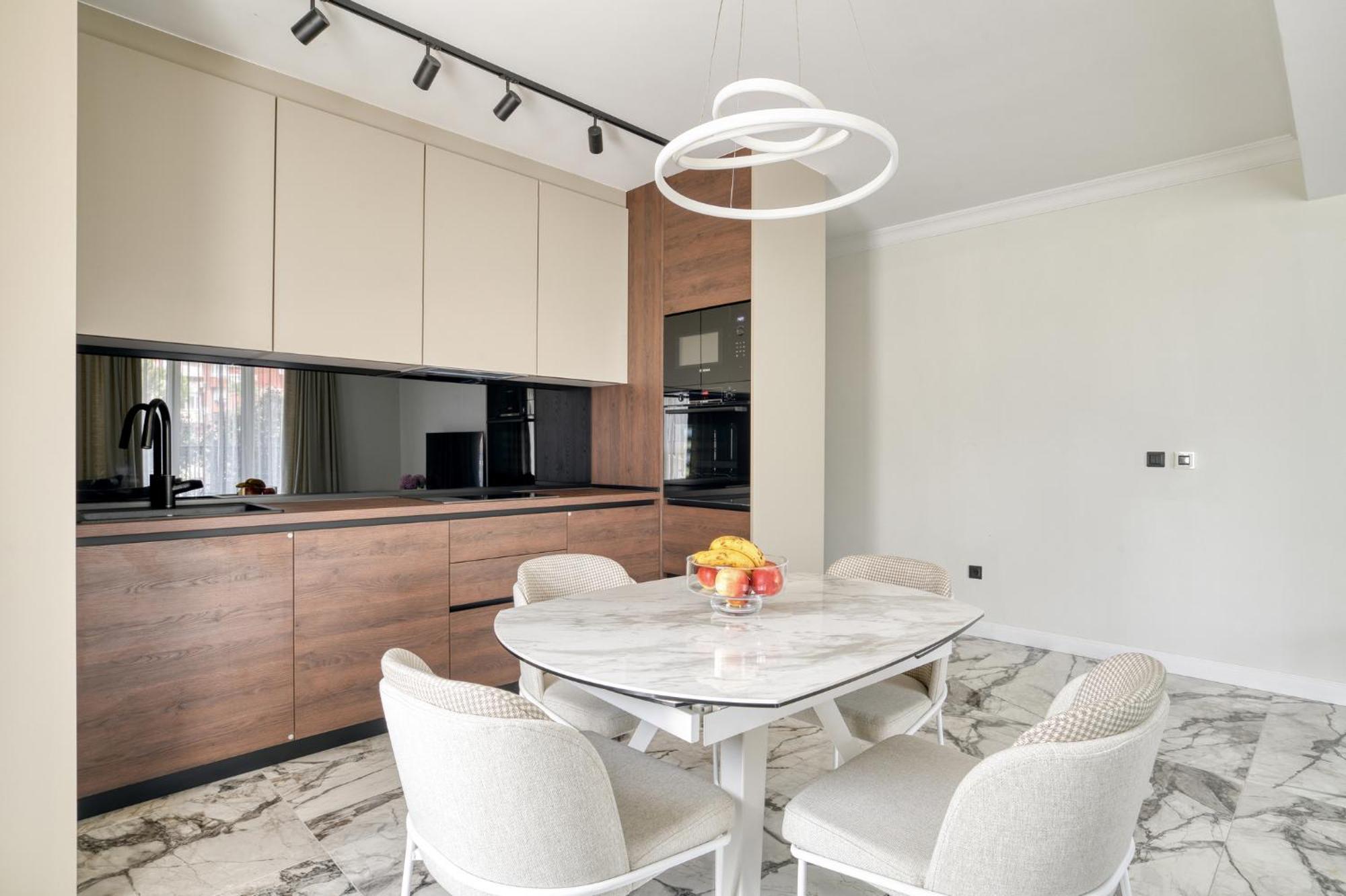 Ap Royal Oak - 2 Bedroom Apartment In Budva Exteriör bild